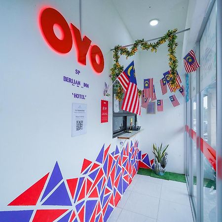 Oyo 89820 Sp Berlian Inn Sungai Petani Kültér fotó